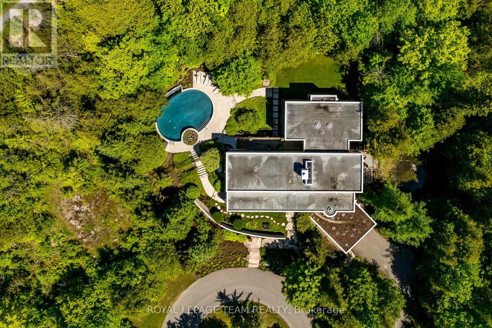 14 Kanata Rockeries Private, Ottawa, Ontario  K2K 3P4 - Photo 40 - X12183076