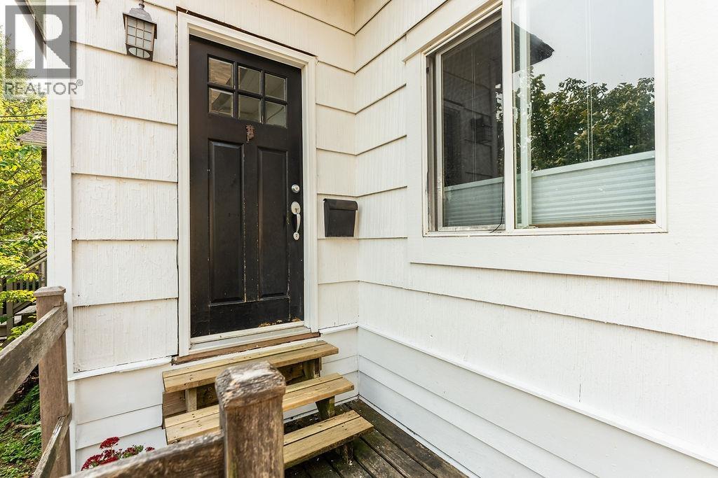 4225 John Street, Vancouver, British Columbia  V5V 3W8 - Photo 3 - R3067011