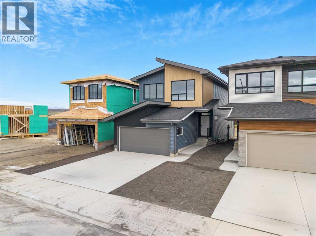 50 Heritage Heath, Cochrane, Alberta  T0T 0T0 - Photo 2 - A2262939