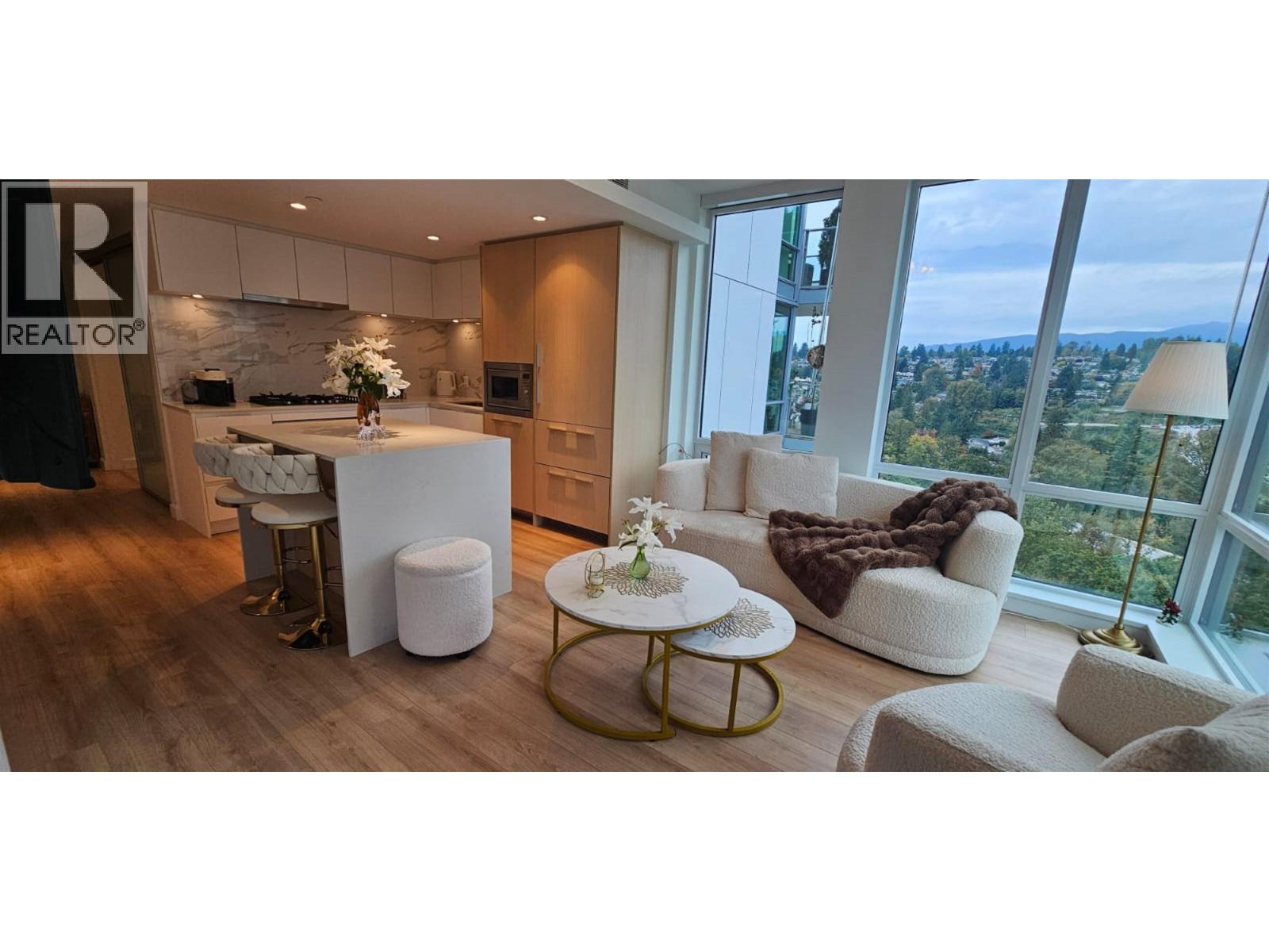 1902 1500 FERN STREET, north vancouver, British Columbia