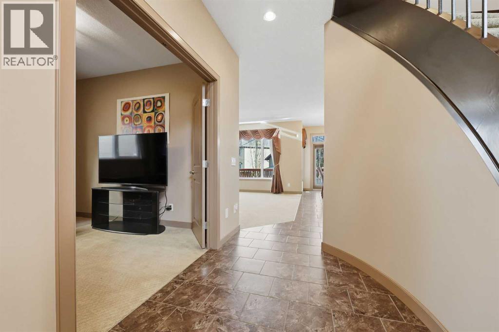 1871 Panatella Boulevard Nw, Calgary, Alberta  T3K 0H3 - Photo 10 - A2269812