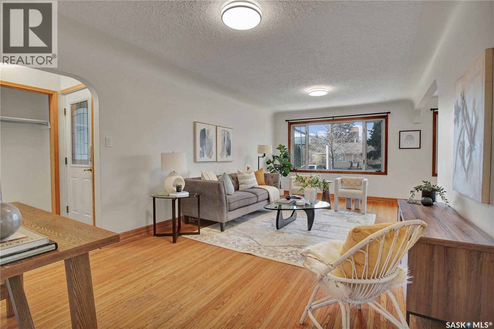 Property at 2105 York AVENUE image 5