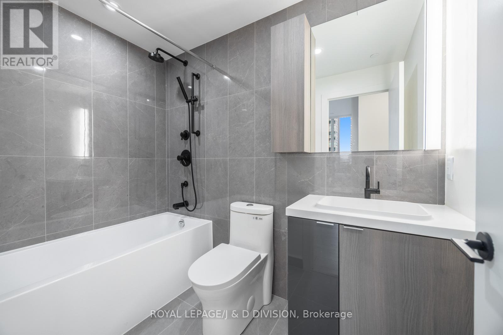 1002 - 15 Mercer Street, Toronto, Ontario  M5V 1H2 - Photo 31 - C12542342