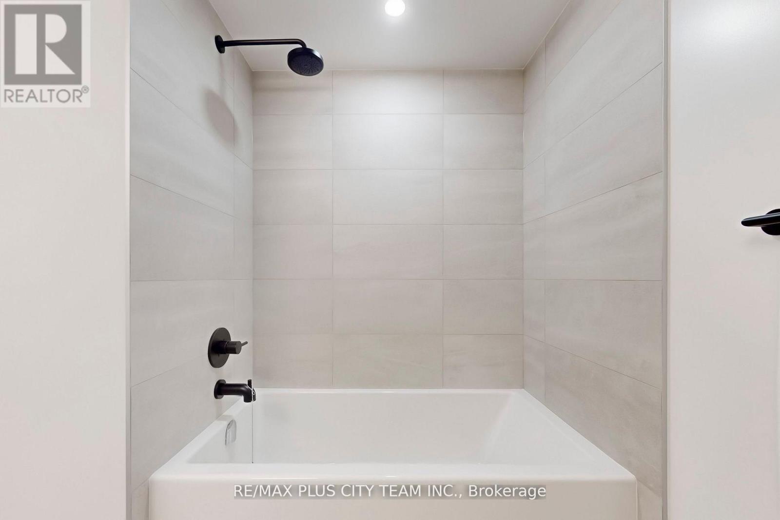 118 Peter Street, Toronto, Ontario  M5V 2G7 - Photo 24 - C12542356