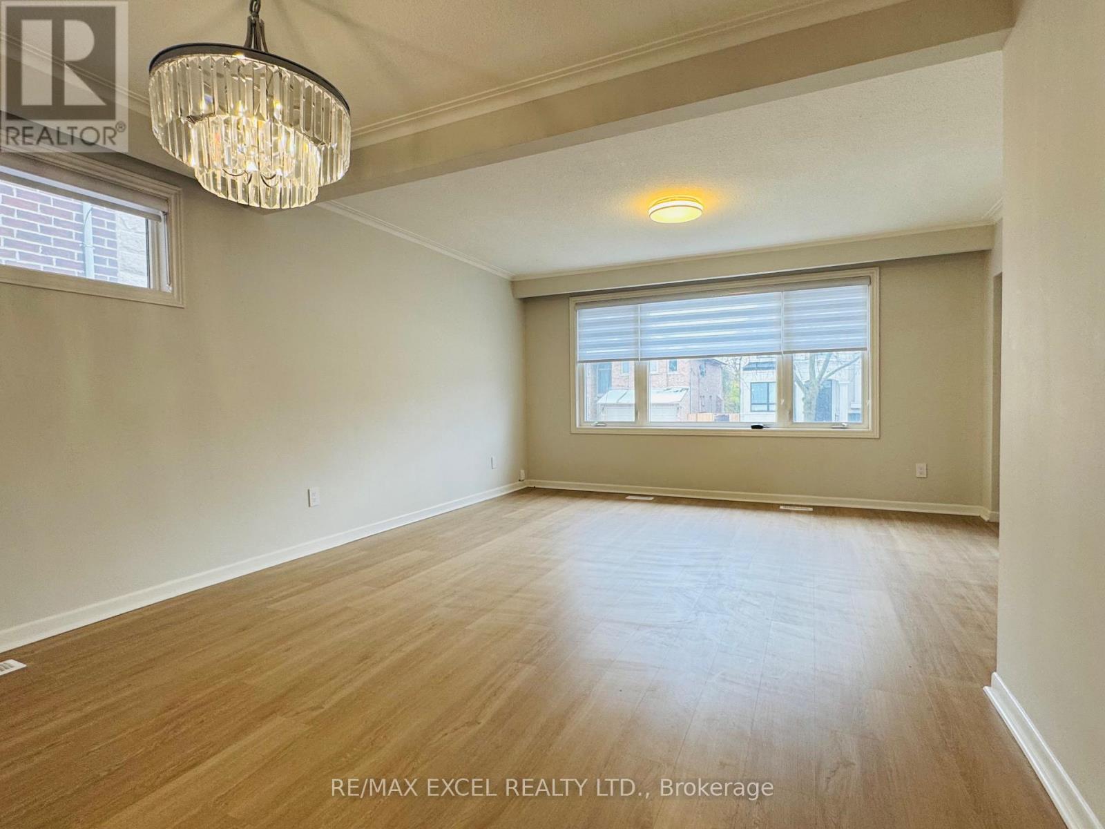 Main - 98 Newton Drive, Toronto, Ontario  M2M 2N1 - Photo 8 - C12542394