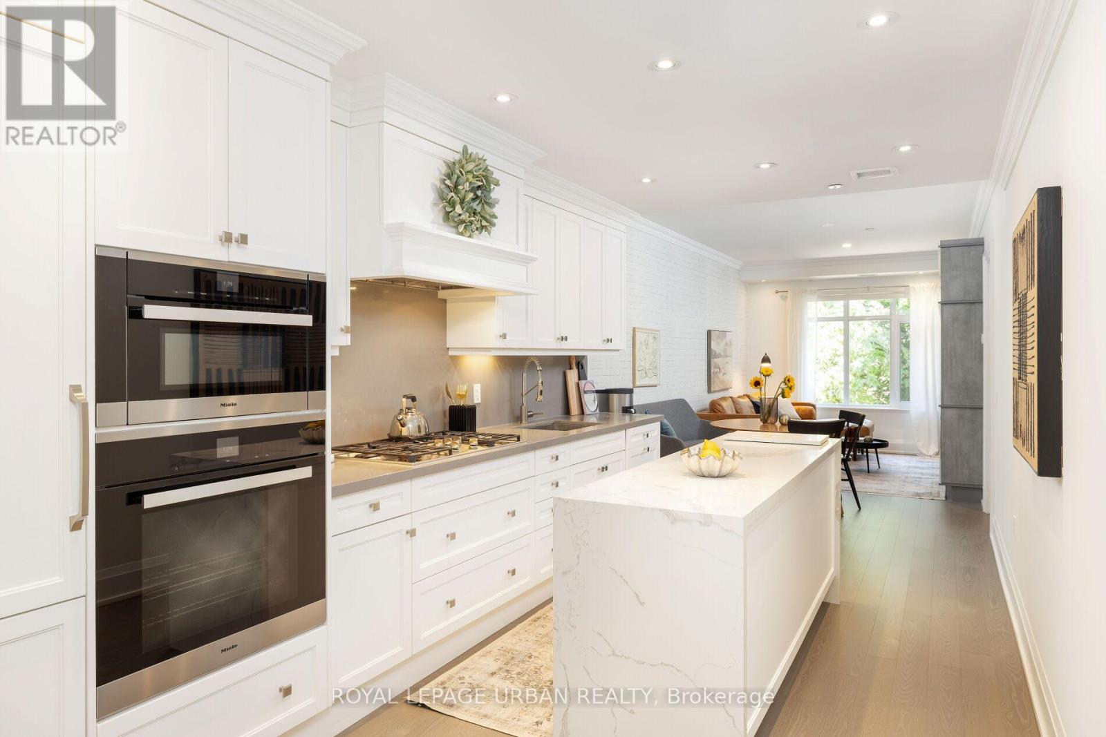 223 - 1900 BAYVIEW AVENUE, Toronto, Ontario