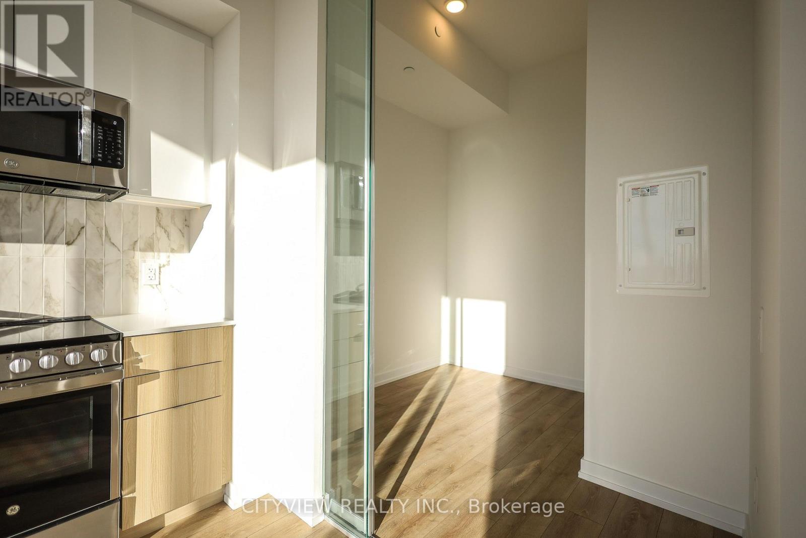 804 - 500 Dupont Street, Toronto, Ontario  M6G 1Y7 - Photo 17 - C12542426