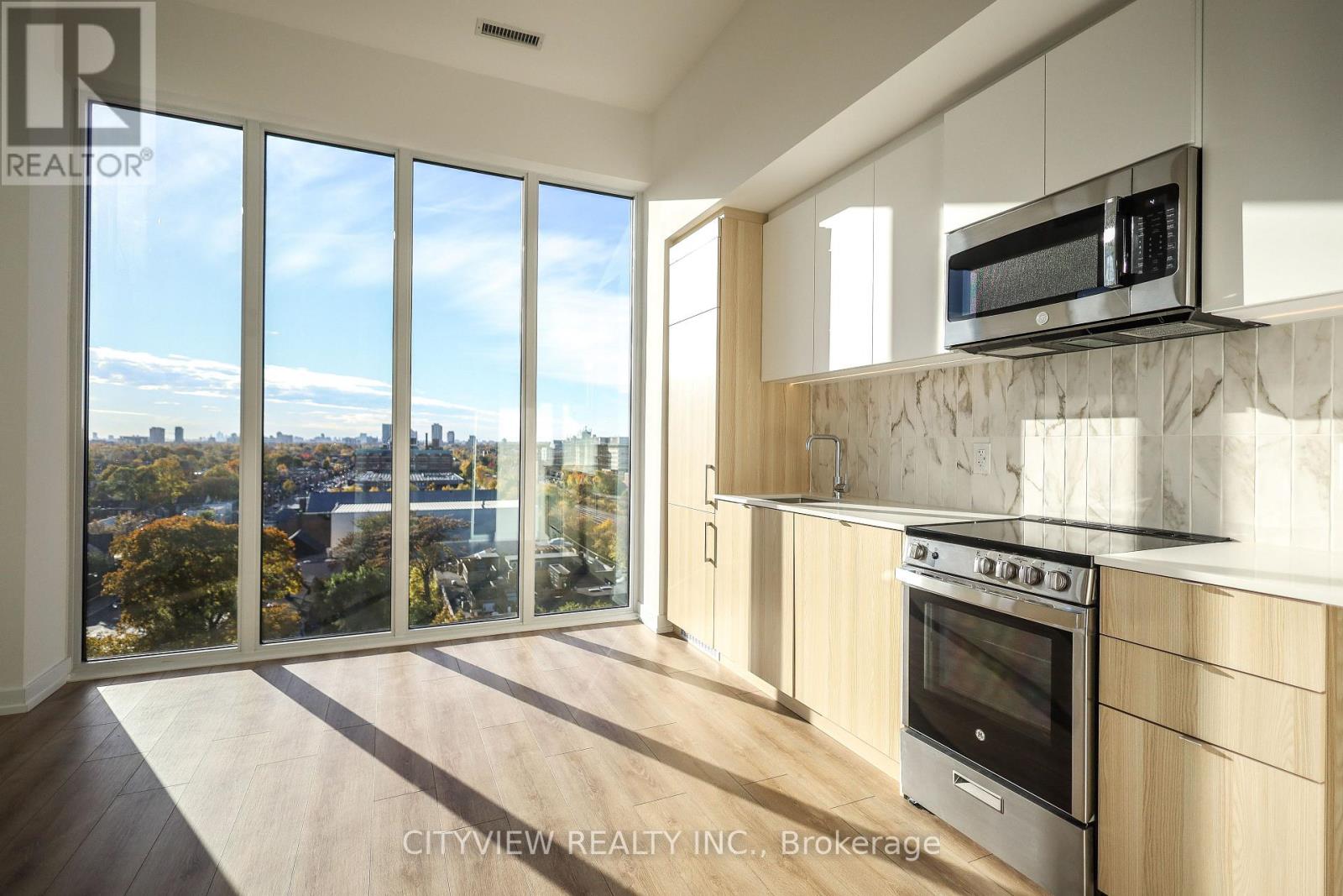 804 - 500 Dupont Street, Toronto, Ontario  M6G 1Y7 - Photo 8 - C12542426