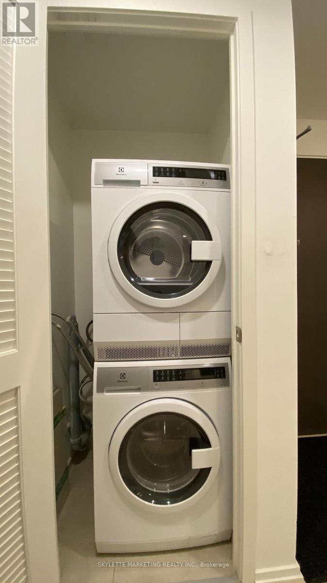 720 - 12 Bonnycastle Street, Toronto, Ontario  M5A 0C8 - Photo 12 - C12542448