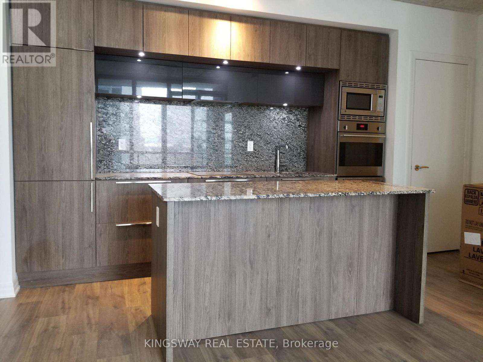 3001 - 88 Blue Jays Way, Toronto, Ontario  M5V 0L7 - Photo 3 - C12542460