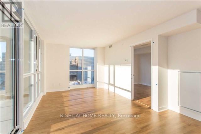 724 - 295 Adelaide Street W, Toronto, Ontario  M5V 0L4 - Photo 6 - C12542486