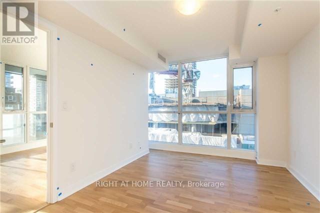 724 - 295 Adelaide Street W, Toronto, Ontario  M5V 0L4 - Photo 8 - C12542486