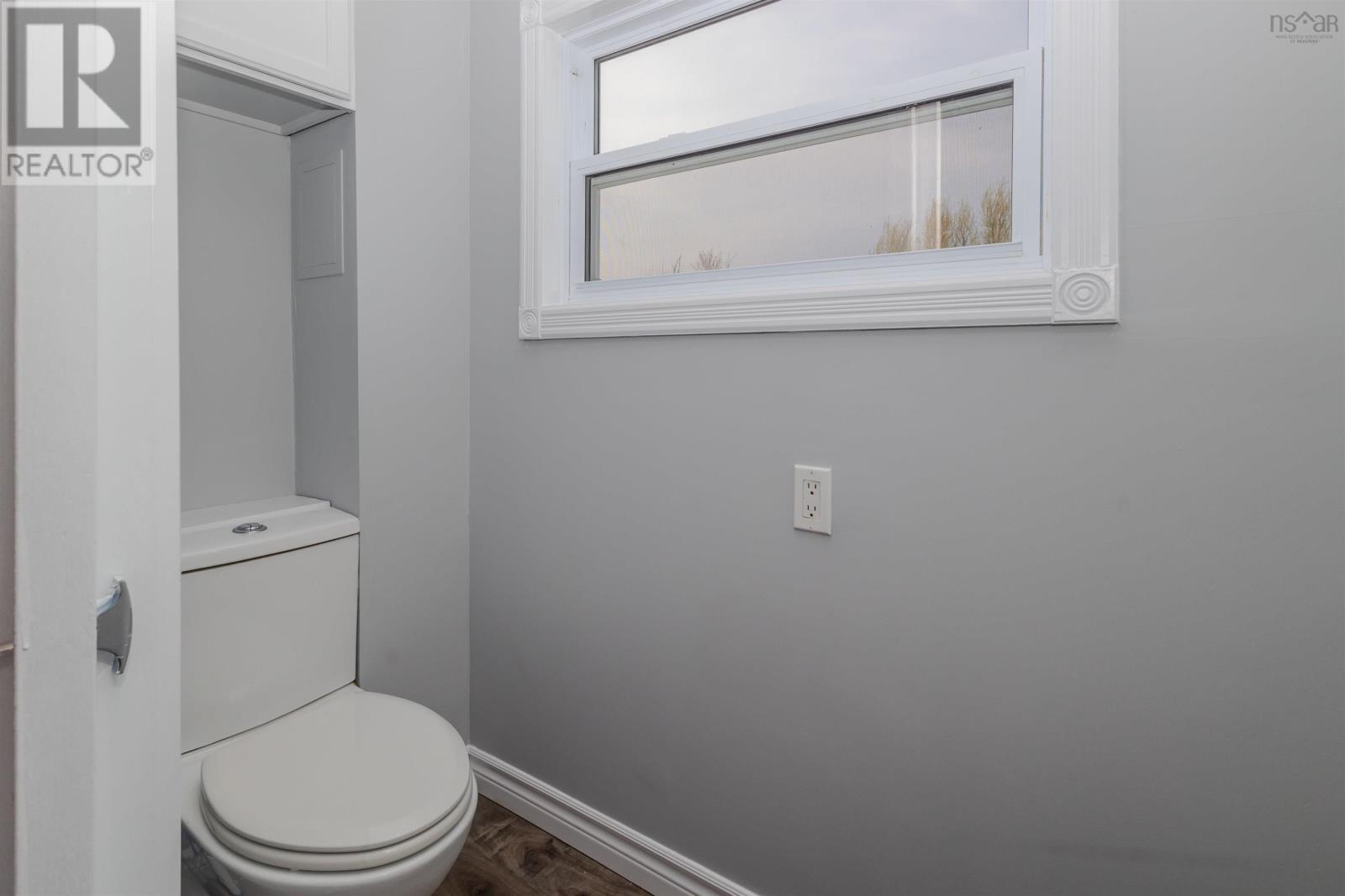 59 Cliff Street, Port Morien, Nova Scotia  B1B 1B4 - Photo 12 - 202527865