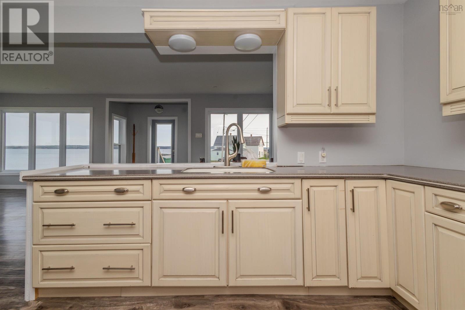 59 Cliff Street, Port Morien, Nova Scotia  B1B 1B4 - Photo 18 - 202527865