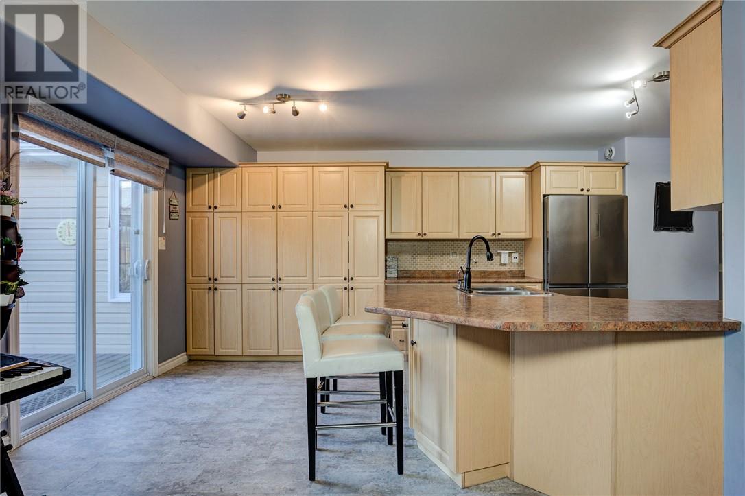 2211 Grenoble Court, Sudbury, Ontario  P3A 4W1 - Photo 4 - 2125607