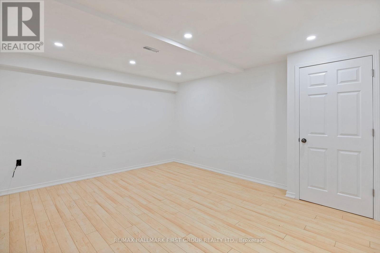 1230 Oakhill Avenue, Oshawa, Ontario  L1K 2R4 - Photo 18 - E12542374