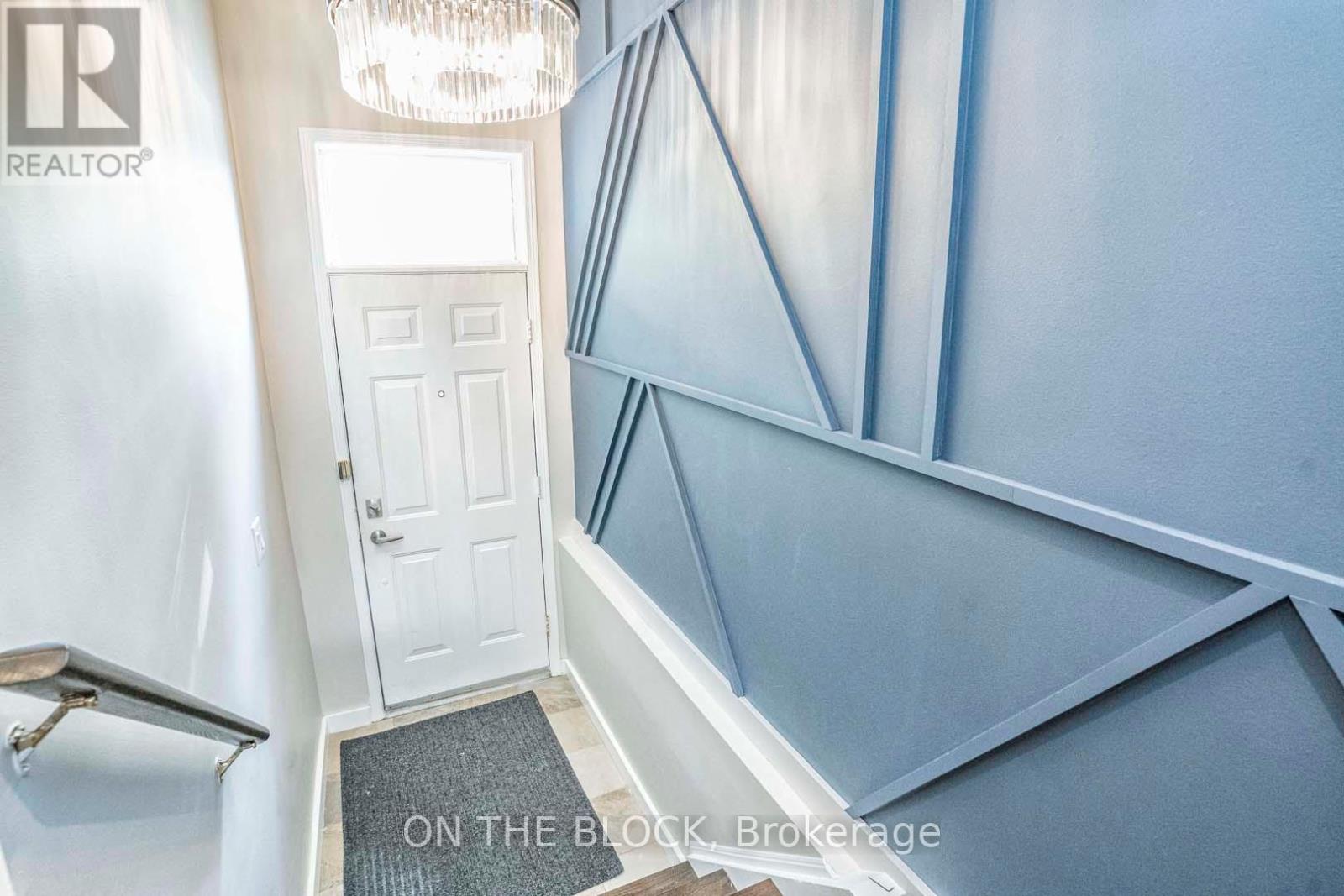 49 Leslie Street, Toronto, Ontario  M4M 3C3 - Photo 2 - E12542432