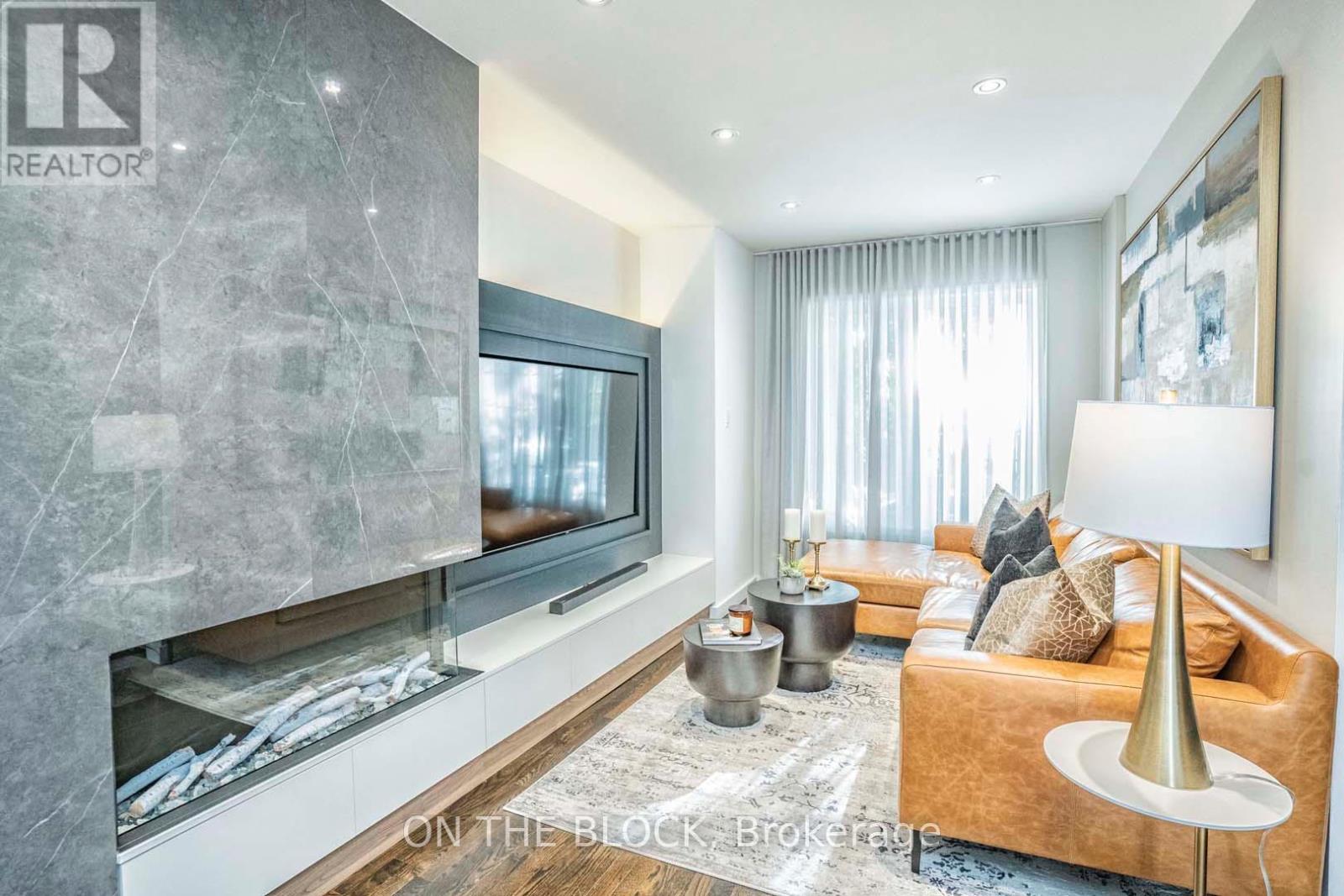 49 Leslie Street, Toronto, Ontario  M4M 3C3 - Photo 5 - E12542432