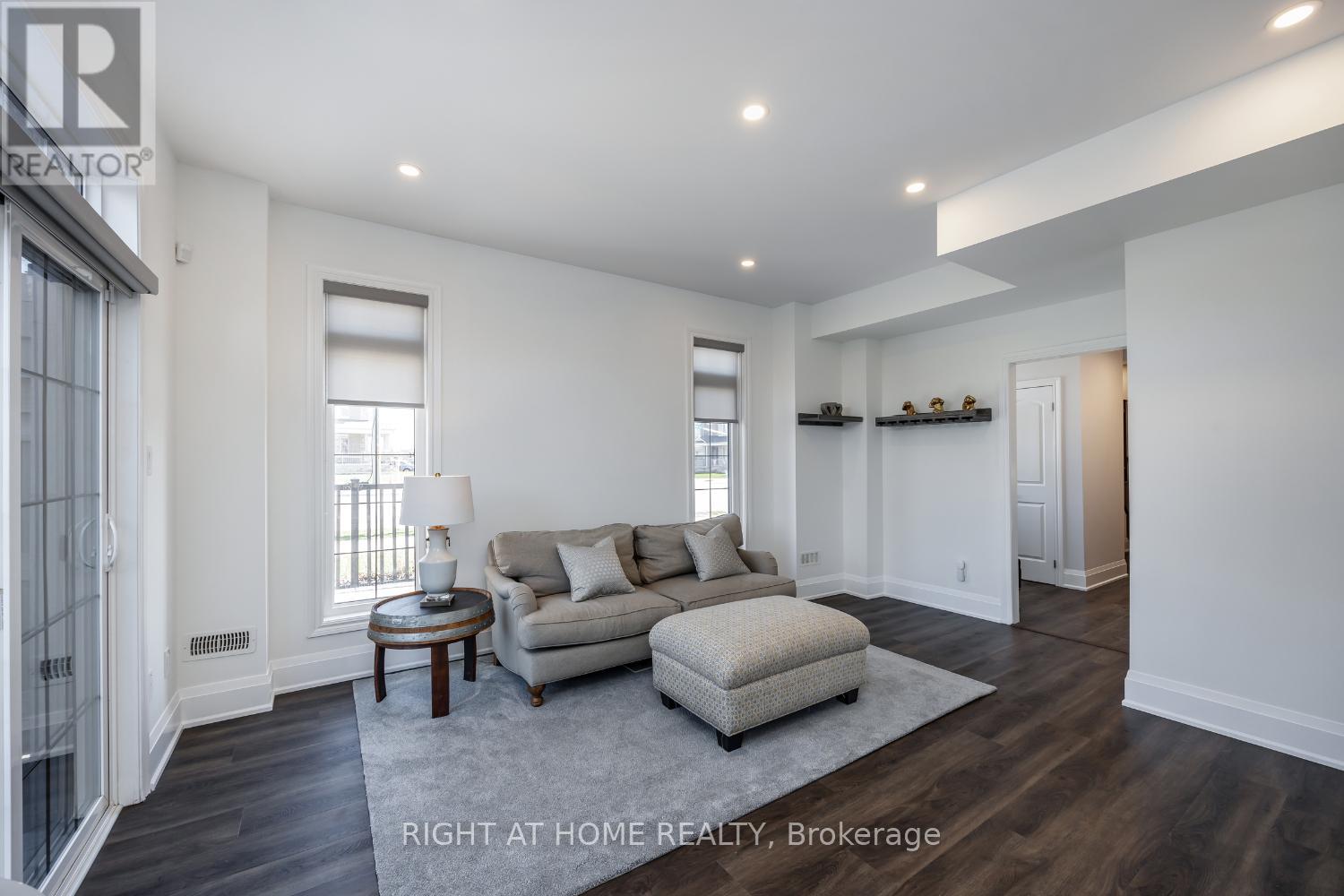 14 Seagrave Lane, Ajax, Ontario  L1T 0P2 - Photo 5 - E12542458