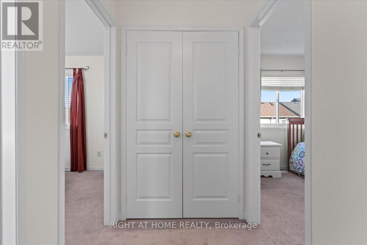 84 Trevino Circle, Barrie, Ontario  L4M 6T8 - Photo 17 - S12540086