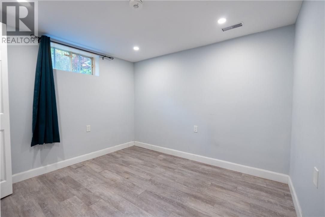 1261 Attlee Avenue, Sudbury, Ontario P3A 3J7 - Photo 38 - 2125630