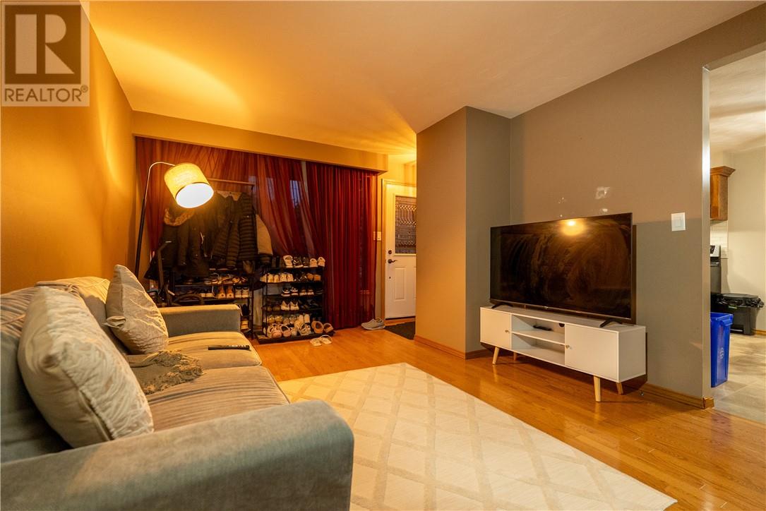 1261 Attlee Avenue, Sudbury, Ontario P3A 3J7 - Photo 4 - 2125630