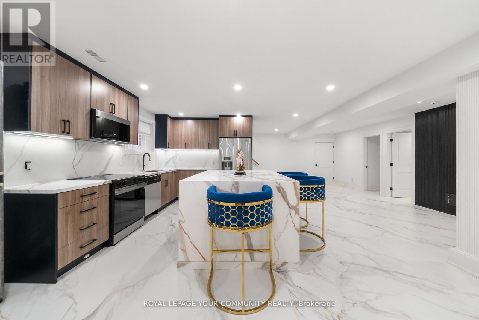 72a Oxford Street, Richmond Hill, Ontario  L4C 4L5 - Photo 19 - N12542334