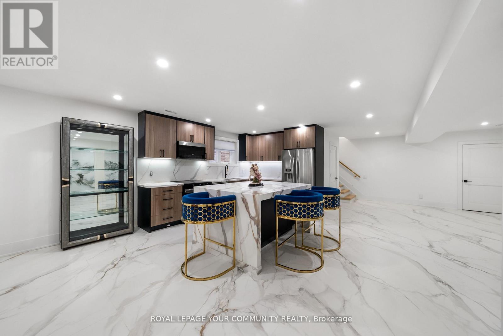 72a Oxford Street, Richmond Hill, Ontario  L4C 4L5 - Photo 20 - N12542334