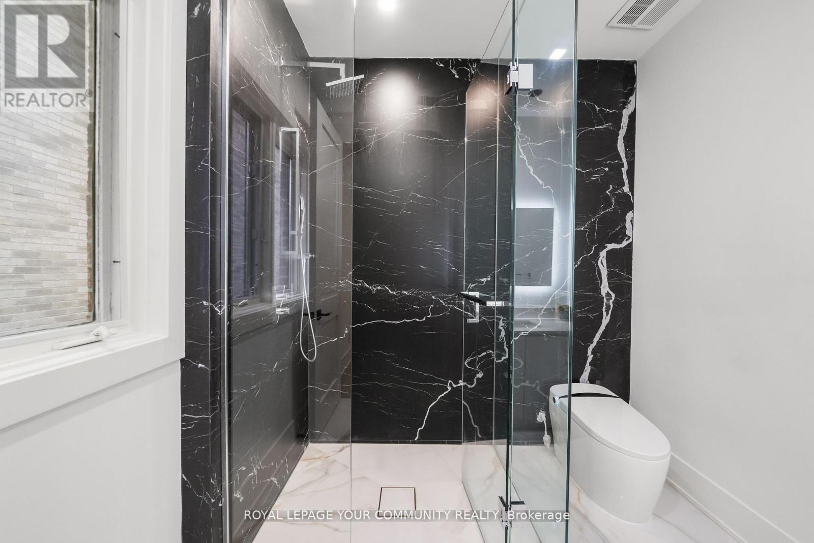 72a Oxford Street, Richmond Hill, Ontario  L4C 4L5 - Photo 31 - N12542334