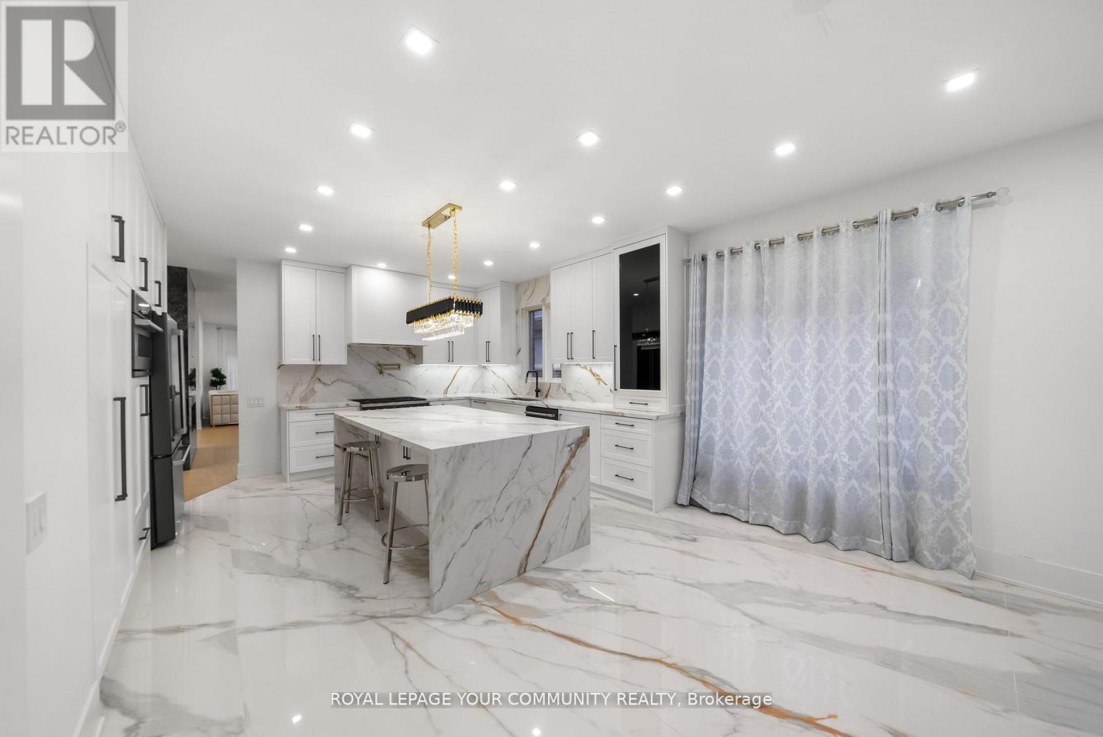 72a Oxford Street, Richmond Hill, Ontario  L4C 4L5 - Photo 34 - N12542334