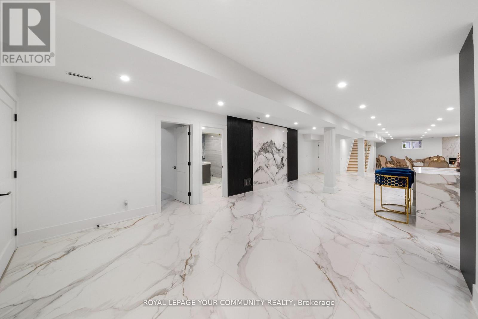 72a Oxford Street, Richmond Hill, Ontario  L4C 4L5 - Photo 45 - N12542334