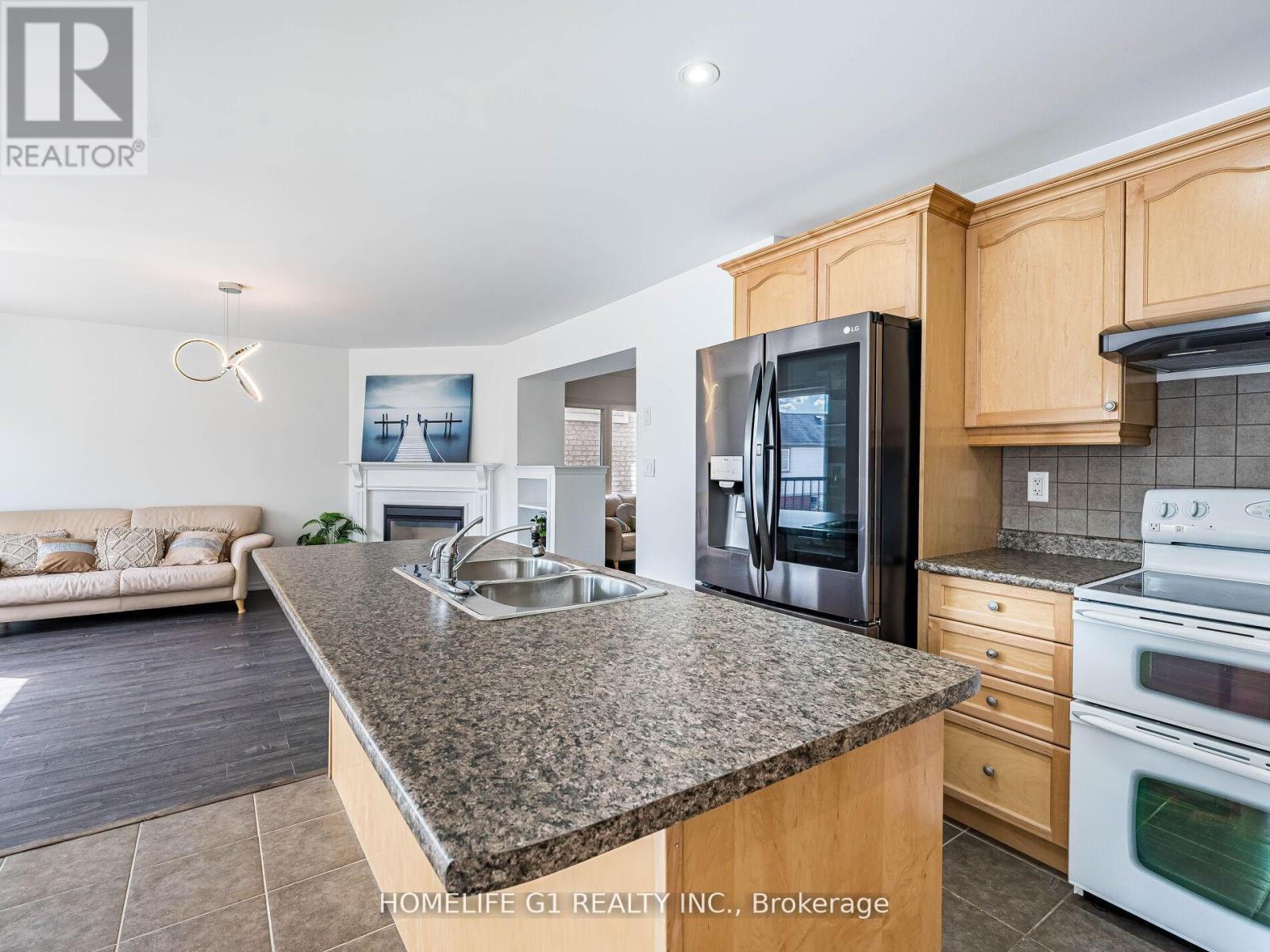 23 Davidson Drive, New Tecumseth, Ontario  L9R 0E4 - Photo 11 - N12542378