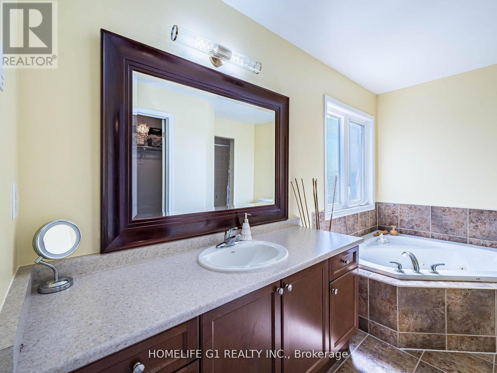 23 Davidson Drive, New Tecumseth, Ontario  L9R 0E4 - Photo 19 - N12542378