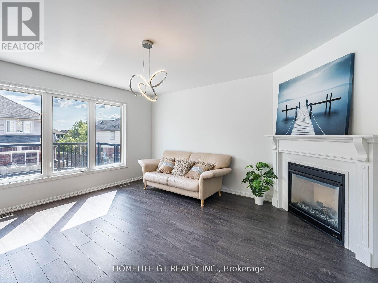 23 Davidson Drive, New Tecumseth, Ontario  L9R 0E4 - Photo 5 - N12542378