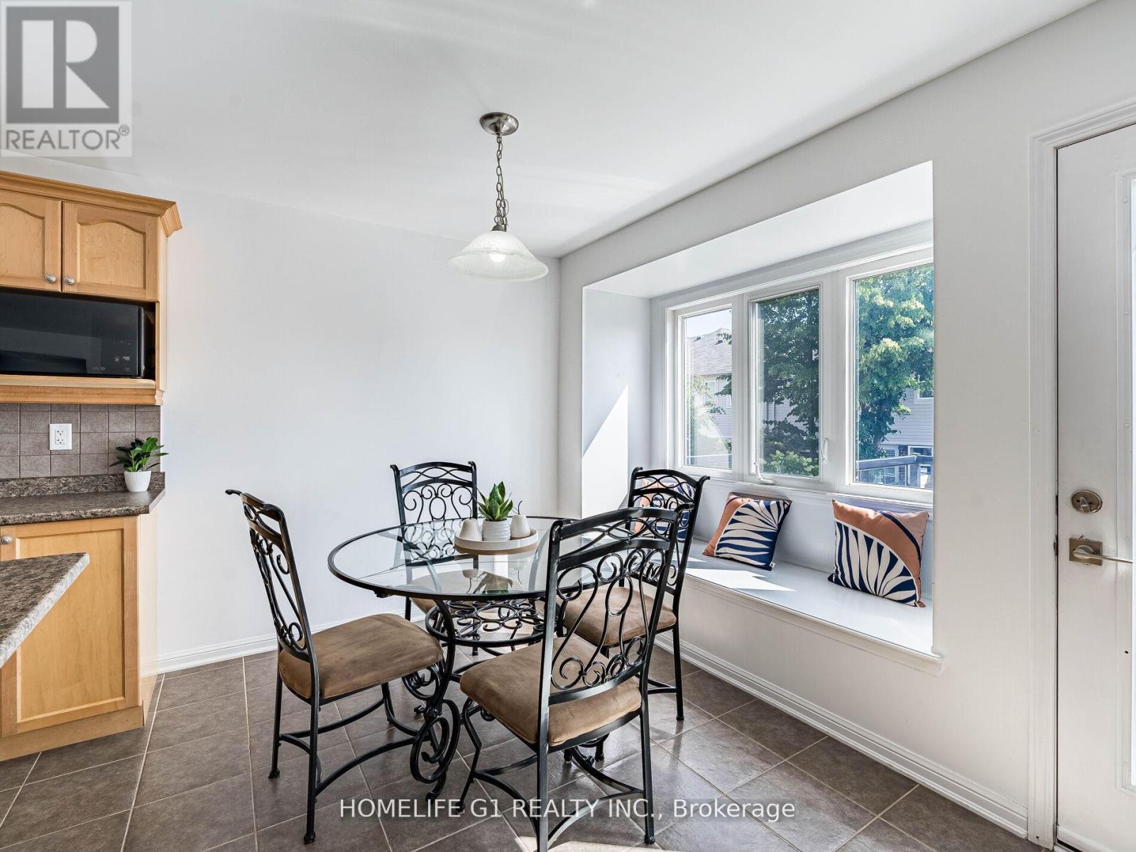 23 Davidson Drive, New Tecumseth, Ontario  L9R 0E4 - Photo 8 - N12542378