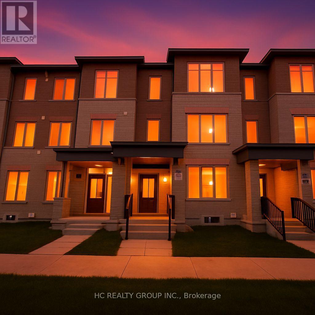 35 Jane Newlove Drive, Markham, Ontario L6C 3P5 - Photo 9 - N12542386