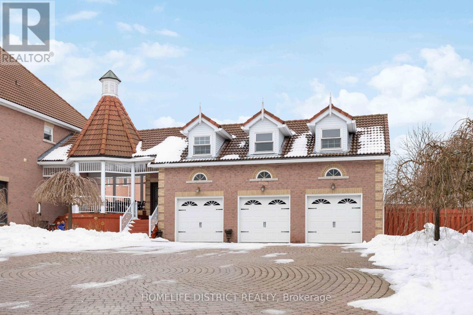 1 GROVEPARK STREET, Richmond Hill, Ontario