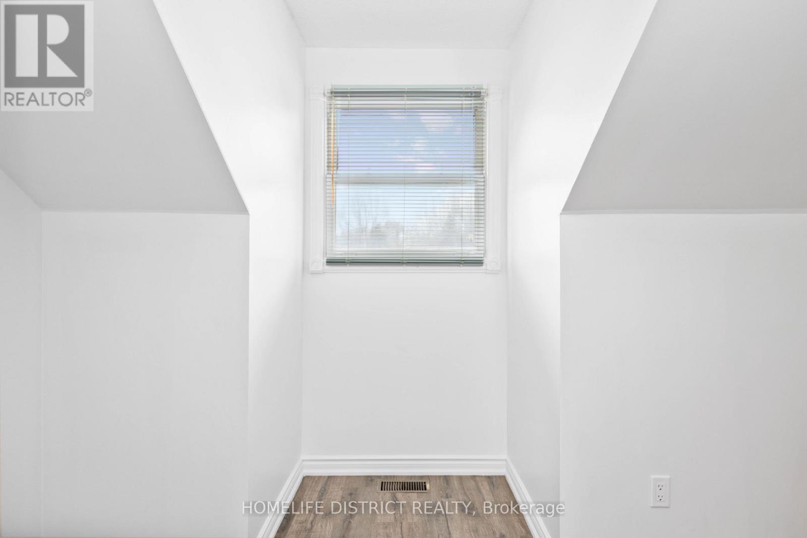 1 Grovepark Street, Richmond Hill, Ontario  L4E 2R5 - Photo 29 - N12542396