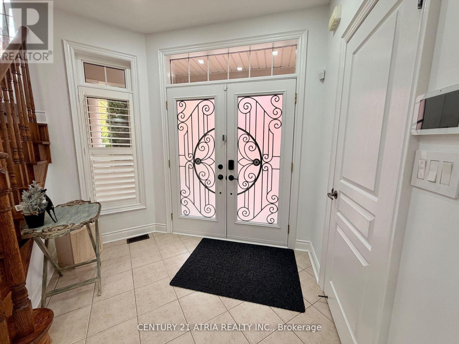 14 West Normandy Drive, Markham, Ontario  L6B 0A8 - Photo 13 - N12542410