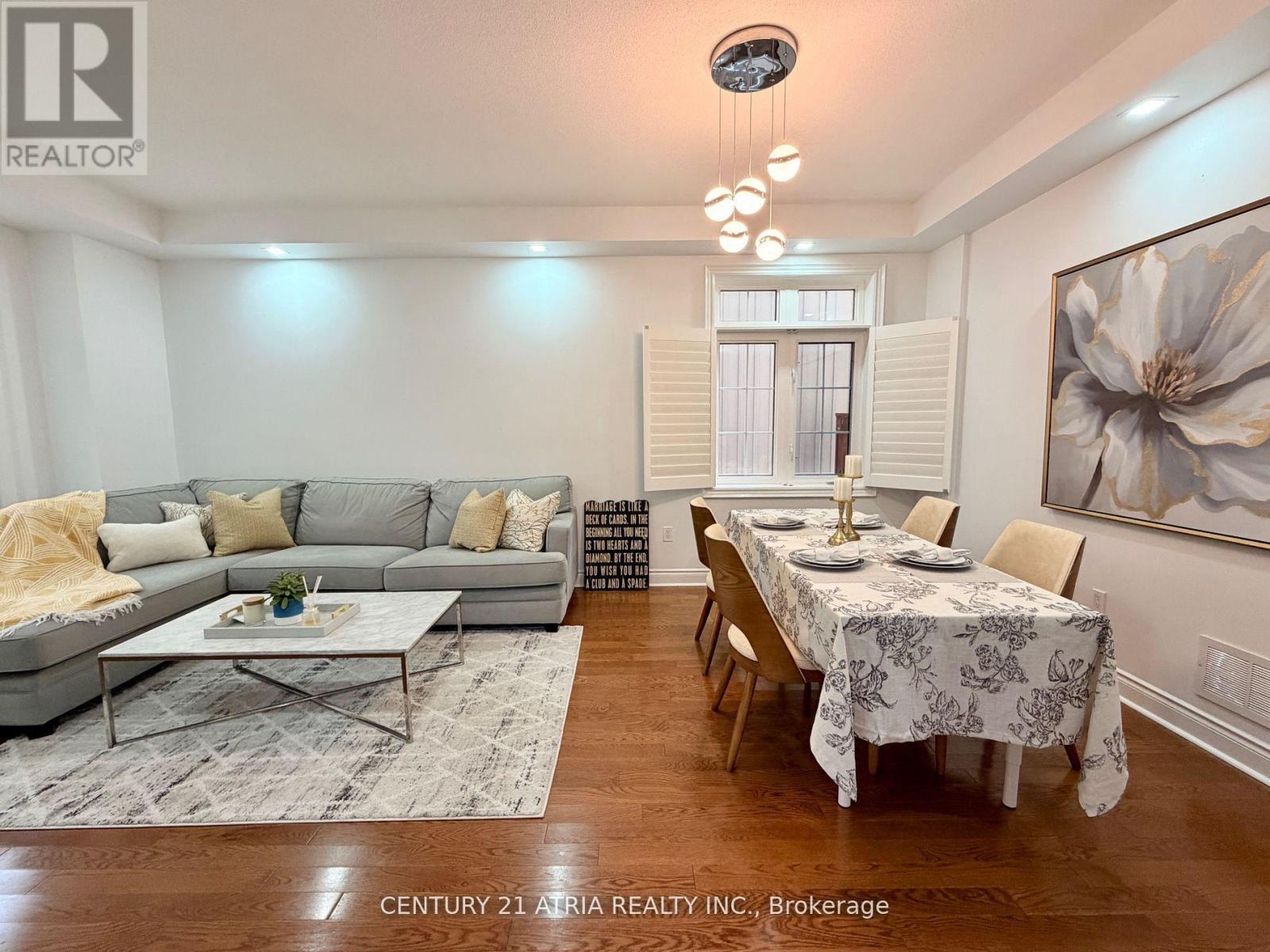 14 West Normandy Drive, Markham, Ontario  L6B 0A8 - Photo 5 - N12542410