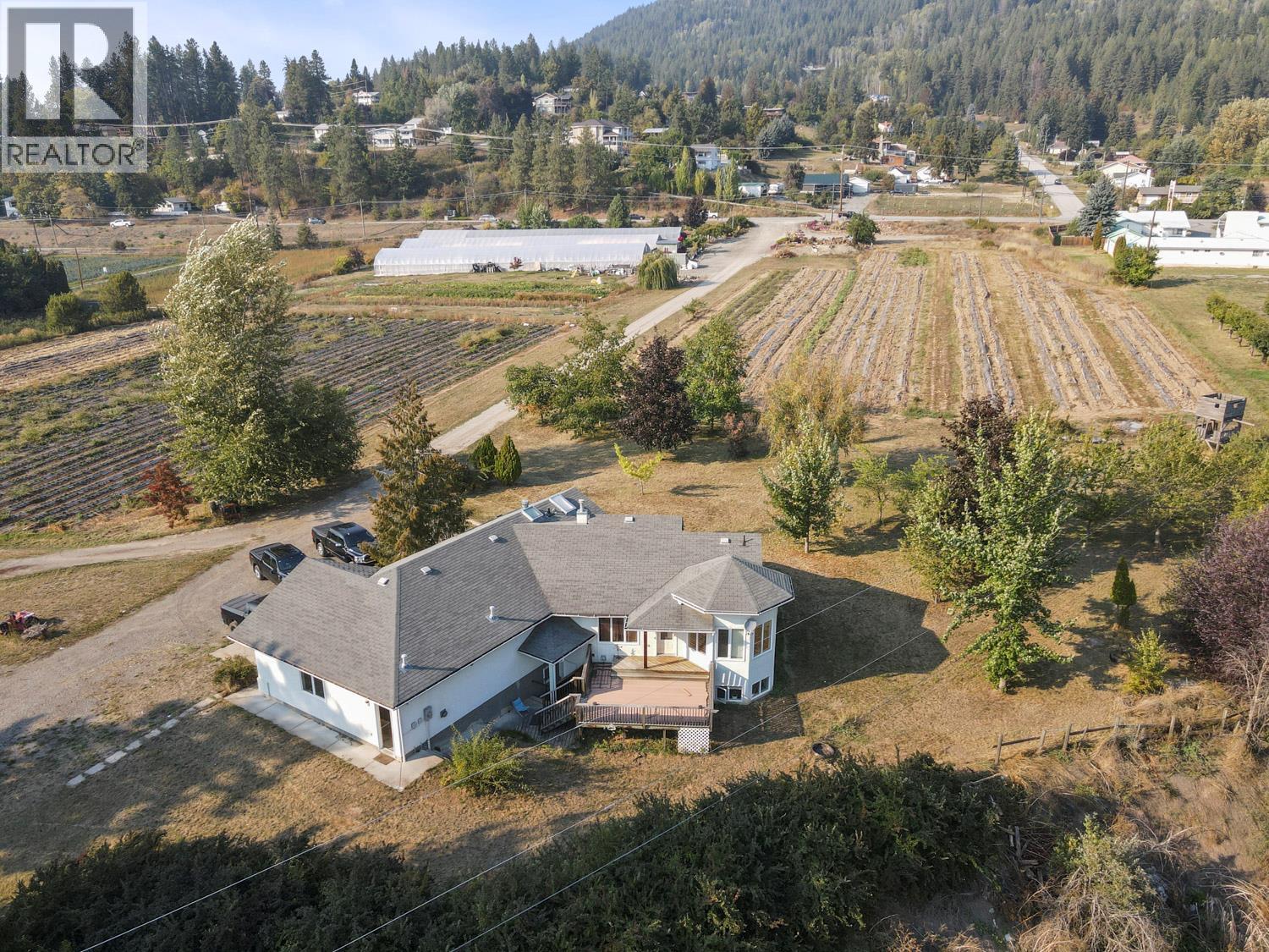 2619 3 Highway, Erickson, British Columbia V0B 1G1 - Photo 2 - 10364931