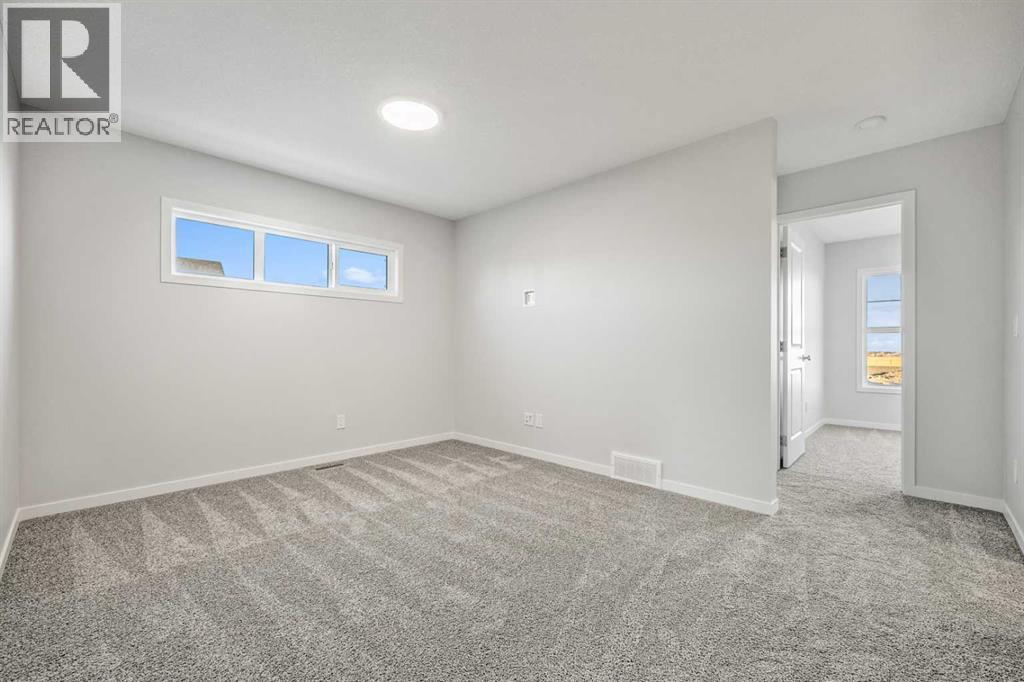 579 Homestead Drive Ne, Calgary, Alberta  T3J 5W3 - Photo 10 - A2268870