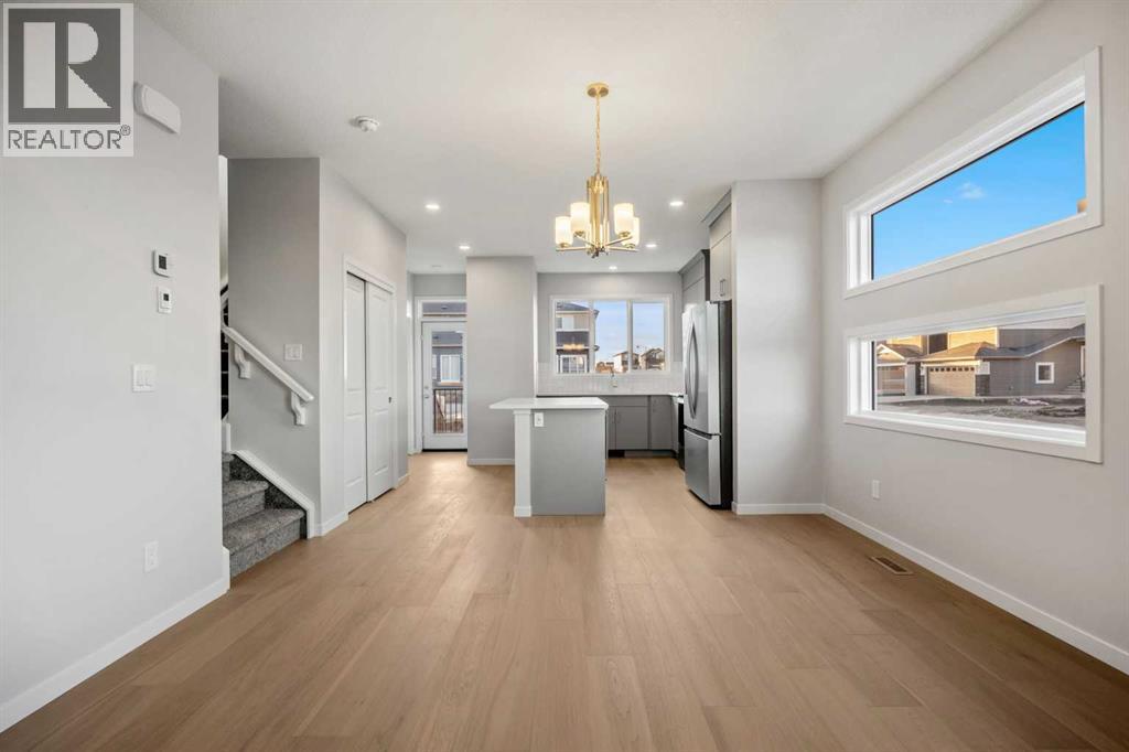 579 Homestead Drive Ne, Calgary, Alberta  T3J 5W3 - Photo 2 - A2268870