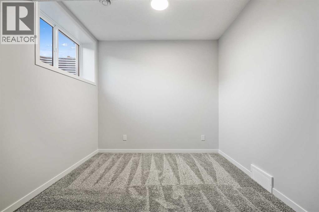 579 Homestead Drive Ne, Calgary, Alberta  T3J 5W3 - Photo 43 - A2268870