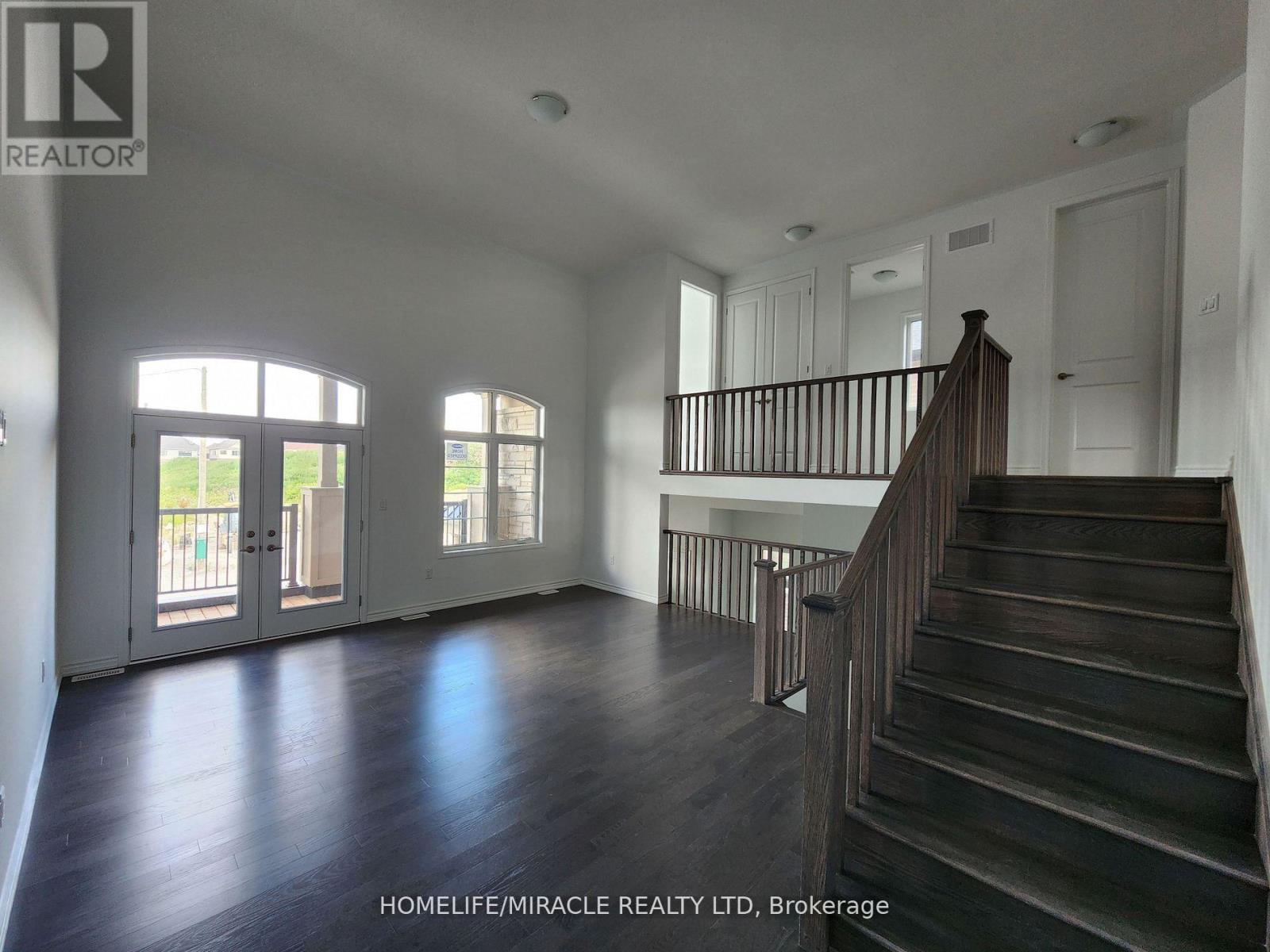 344 Madelaine Drive, Barrie, Ontario  L9J 0Y9 - Photo 11 - S12542346