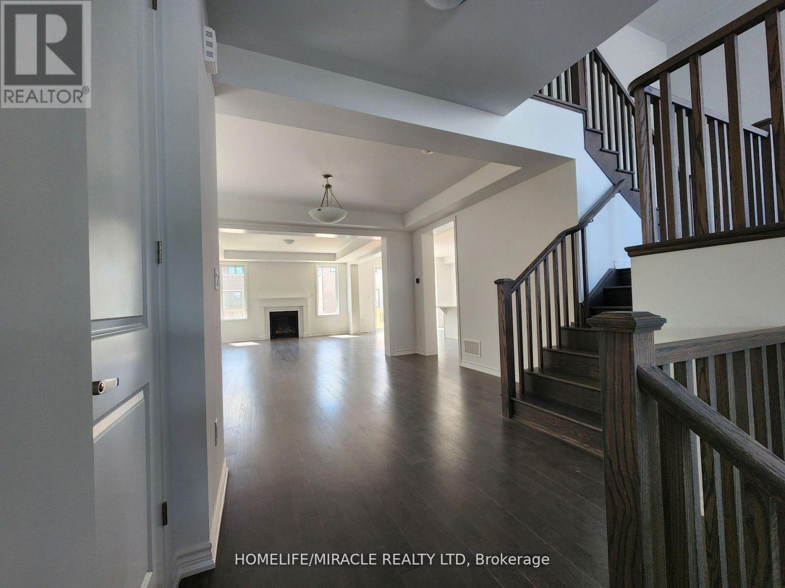 344 Madelaine Drive, Barrie, Ontario  L9J 0Y9 - Photo 5 - S12542346