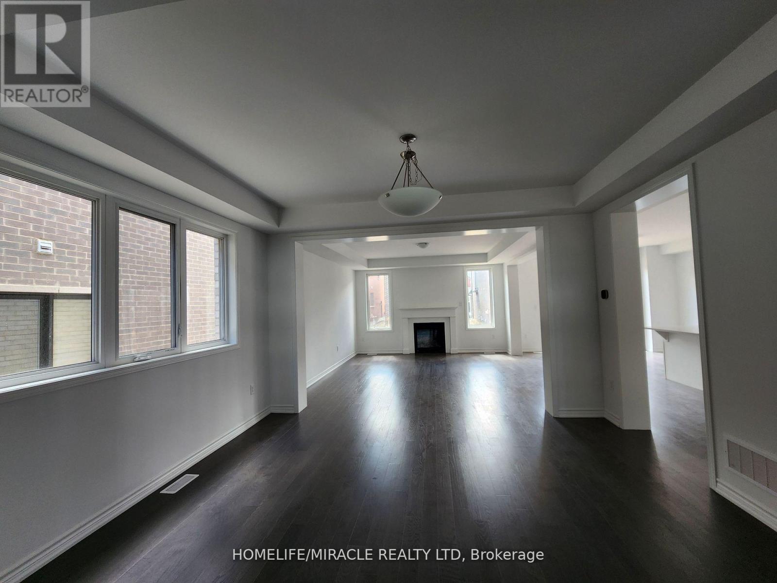 344 Madelaine Drive, Barrie, Ontario  L9J 0Y9 - Photo 6 - S12542346