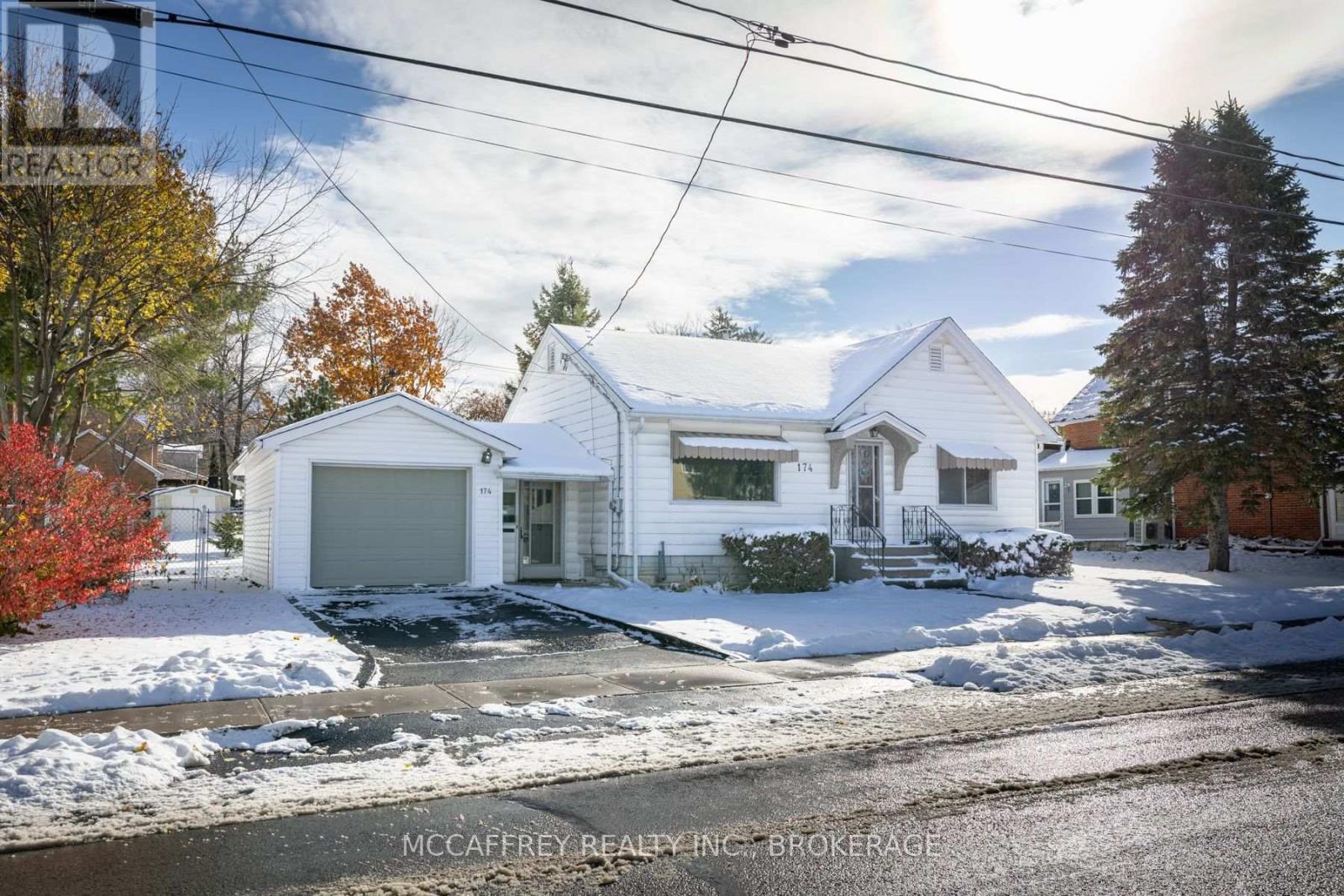 174 Thomas Street W, Greater Napanee, Ontario  K7R 2H5 - Photo 3 - X12542520