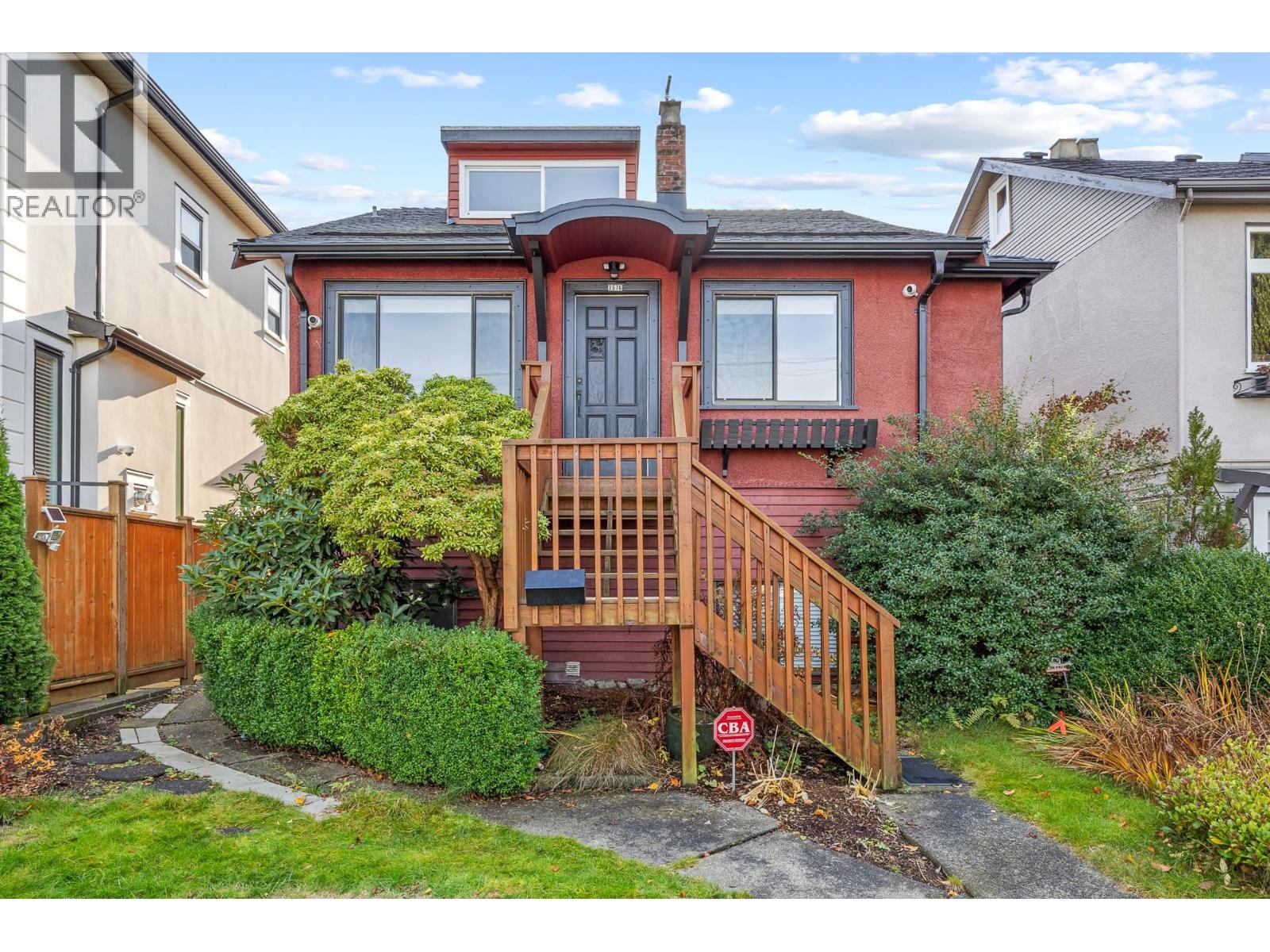 3576 W 17TH AVENUE, Vancouver, British Columbia