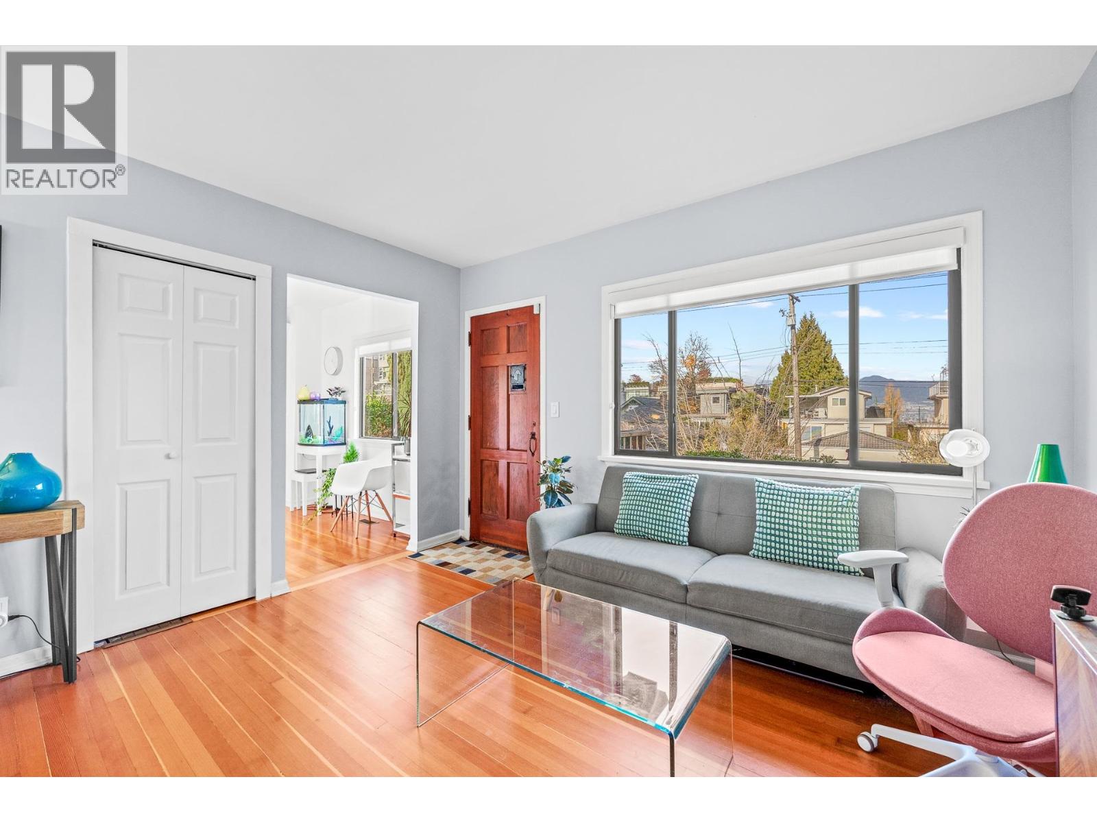 3576 W 17th Avenue, Vancouver, British Columbia  V6S 1A1 - Photo 2 - R3066470